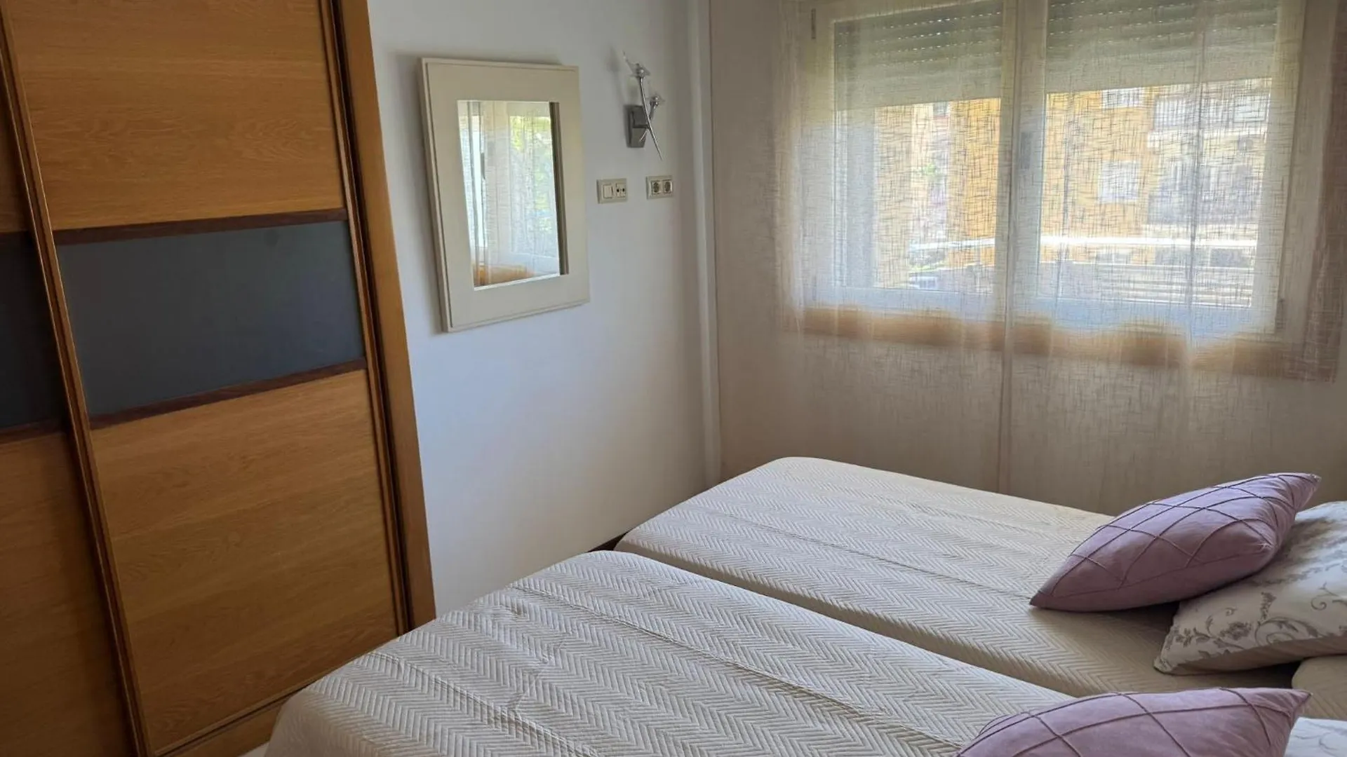 شقة Acogedor Apartamento 4 Pers فوينخيرولا